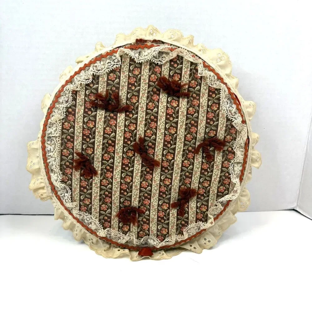 Calico Floral Quilted Sewing Box w/Eyelet Lace Mid-Century Craft Basket Vintage